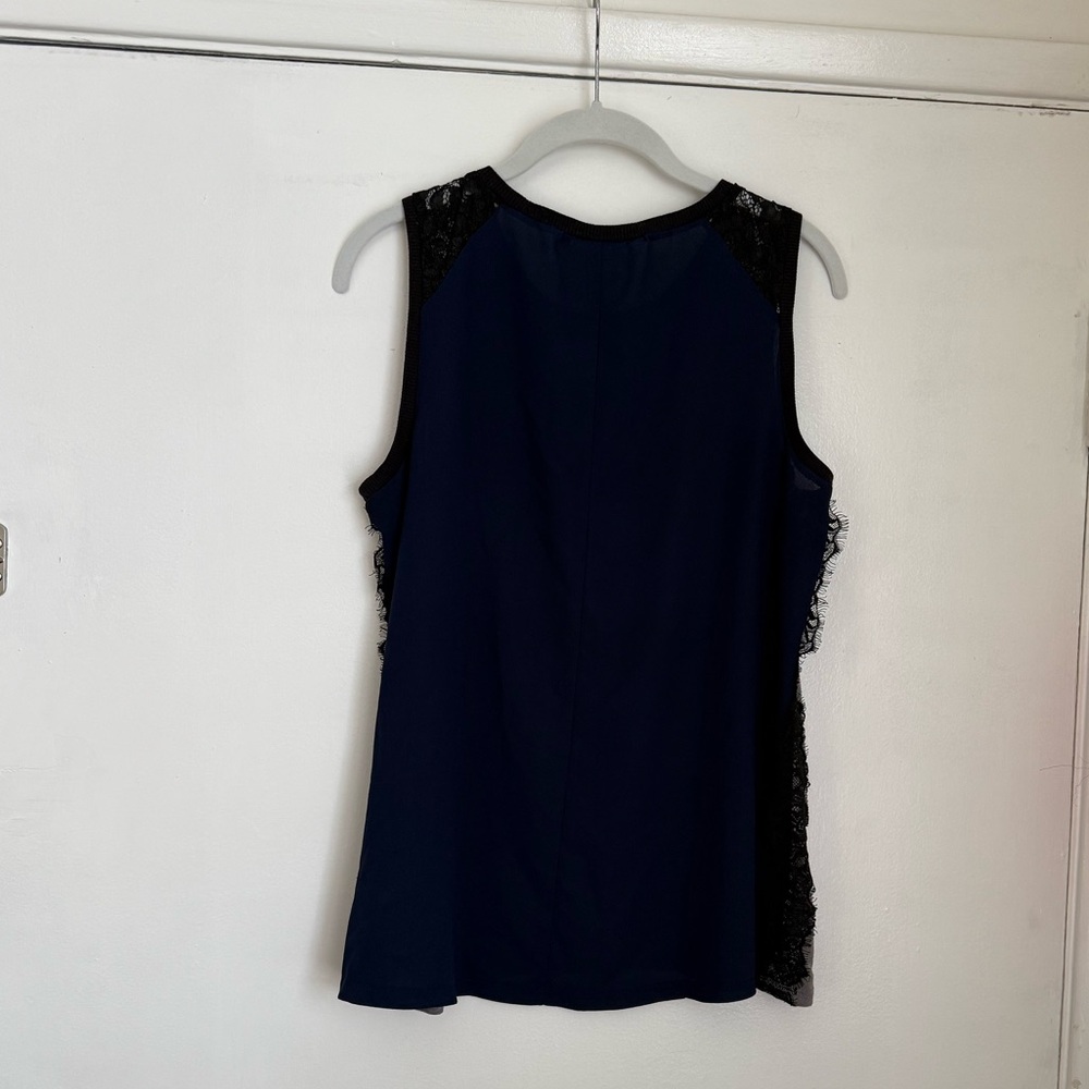 Blouse - Picture 2 of 5
